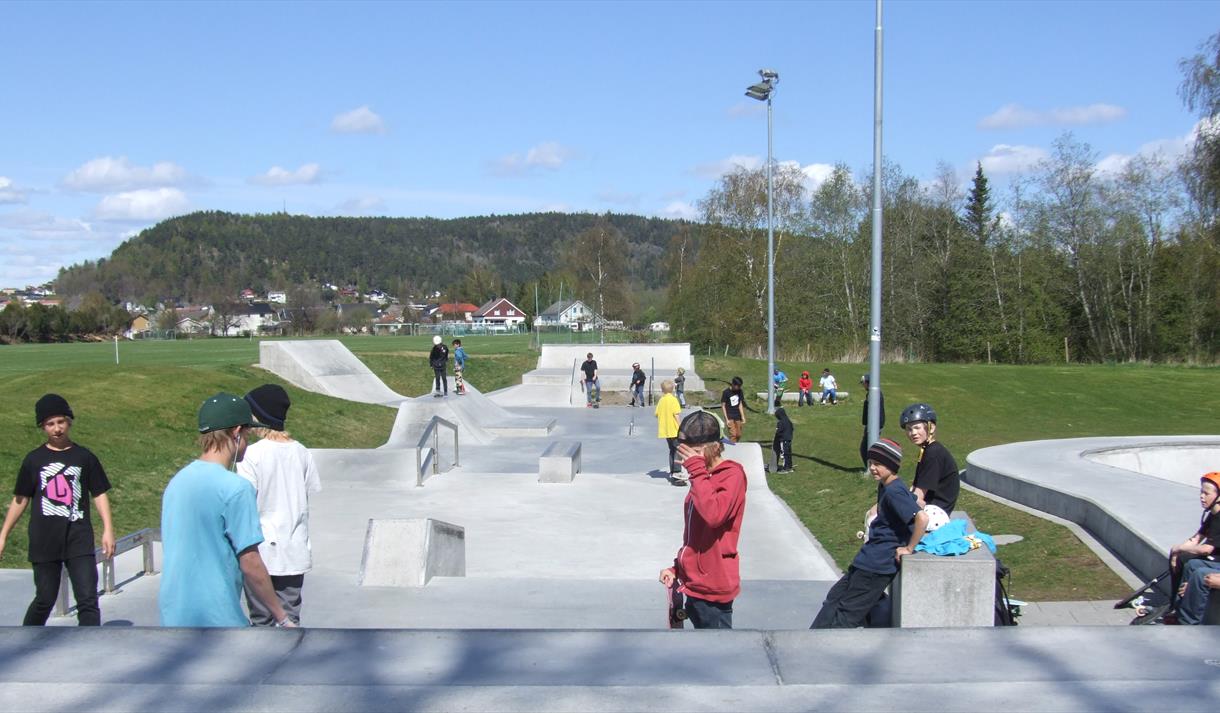 children at Porsgrunn skatepark