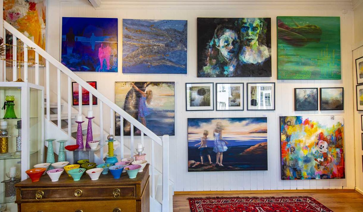 Galleri Heuch, high quality art by renowned Norwegian artists.