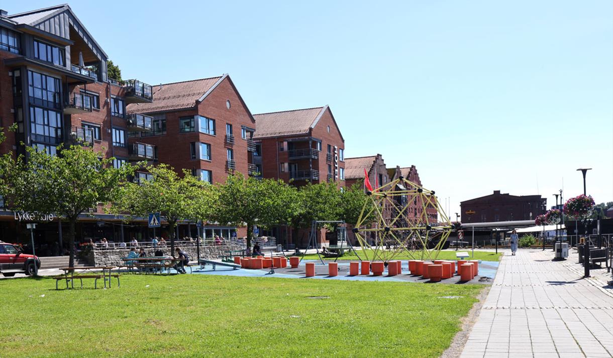 Lykke Café and the playground in Skien