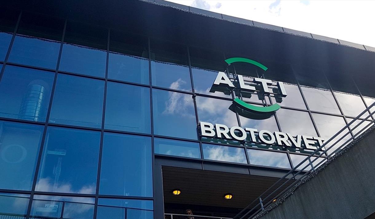 the facade of the shopping center Alti Brotorvet